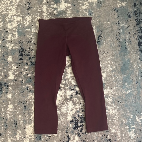 Lululemon Wunder Under Crop size 6 - Picture 6 of 10